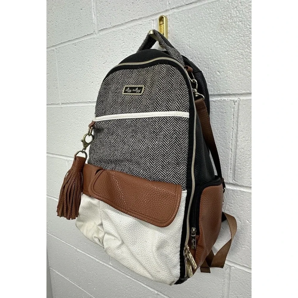 Itzy Ritzy Boss Backpack Diaper‎ Bag Coffee & Cream